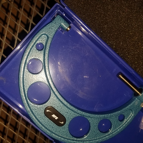 HFS Precision Outside Micrometer 3 - 4" Range, 0.0001" Accuracy in Box - Picture 4 of 6